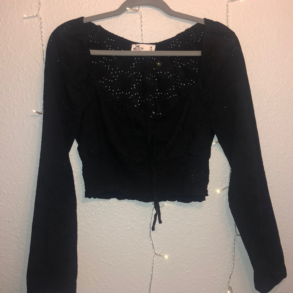✨Hollister Crop Top✨